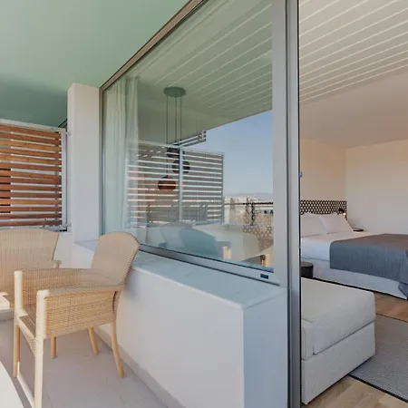 Magnolia - Adults Only 4*