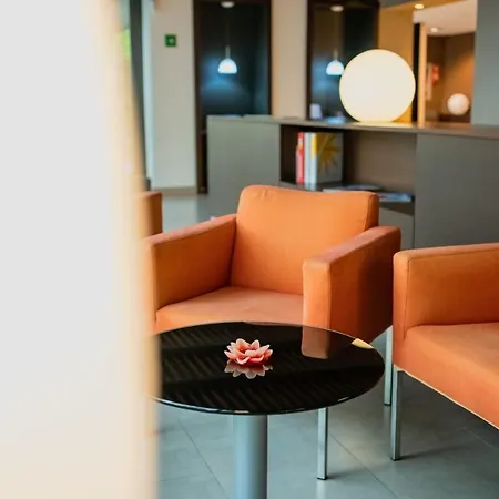 Magnolia - Adults Only