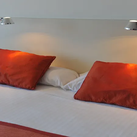 Magnolia - Adults Only 4*