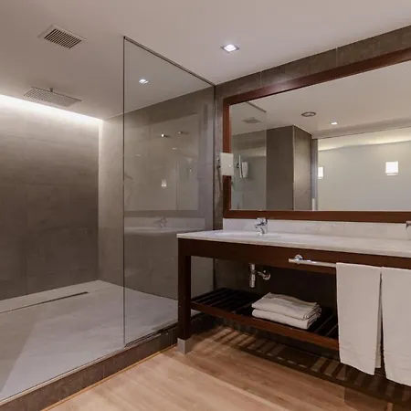 Magnolia - Adults Only 4*