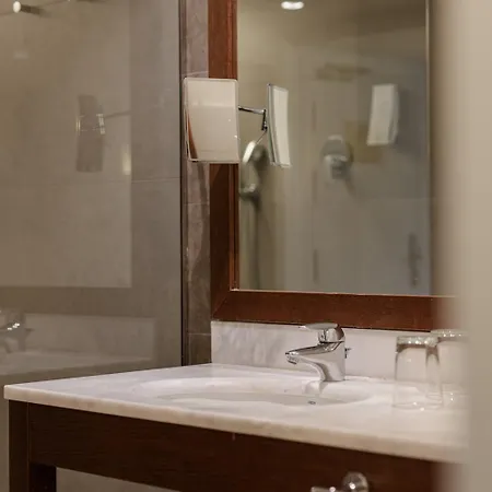 Magnolia - Adults Only 4*